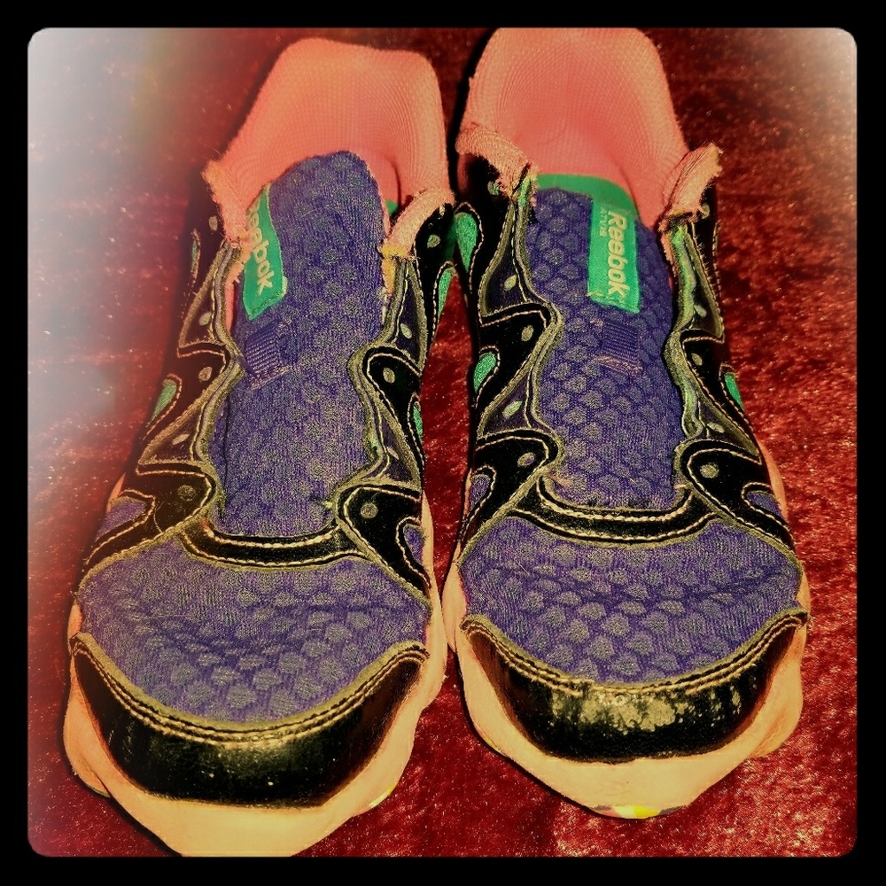 Youth girls Reebok ATV Athletic shoes